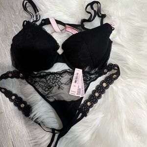 Victoria's Secret Black Lace Bra Set